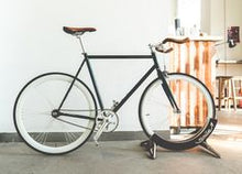 Afbeelding in Gallery-weergave laden, Fietsstaander bikestand Smile!
